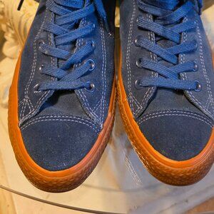 Converse Chuck Taylor All Star Suede High Tops Blue Gum Sole Men’s 7 Women’s 9